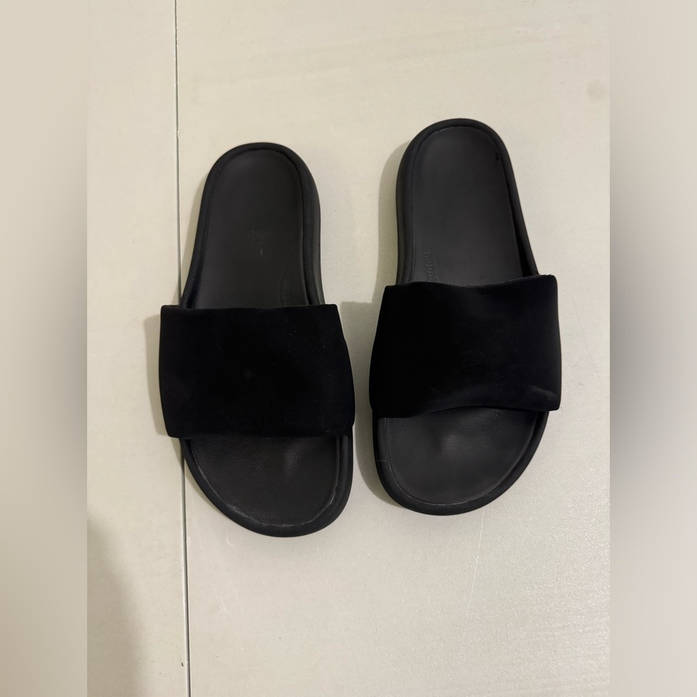 lululemon athletica Black Sandals